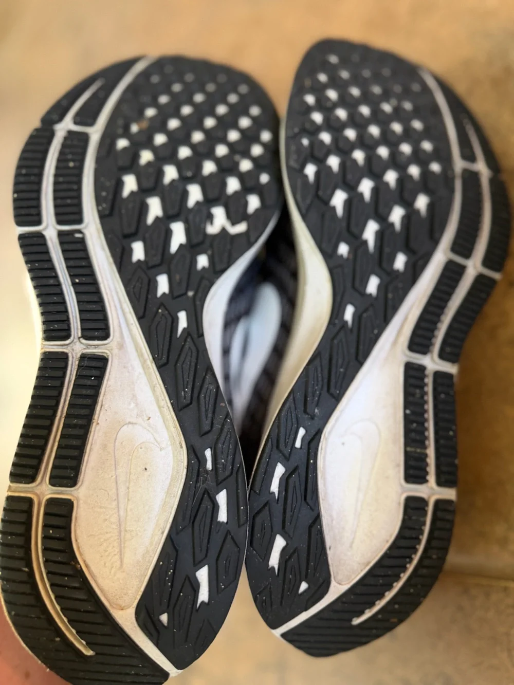 Nike Zoom Running Shoes - Picture 5 of 6